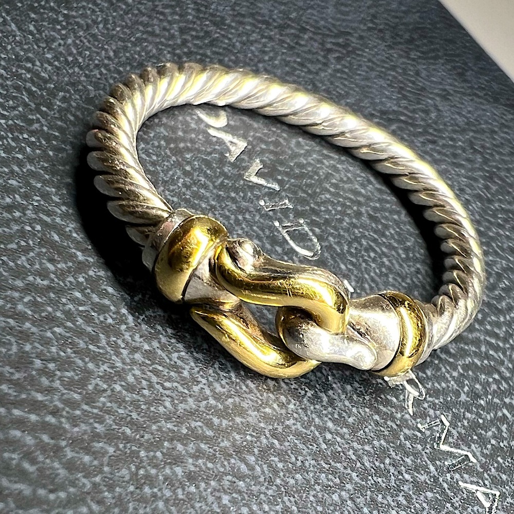 David Yurman petit buckle ring with 18kt yellow gold.